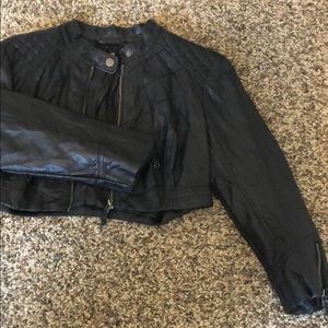 Bebe Crop 3/4 sleeve jacket